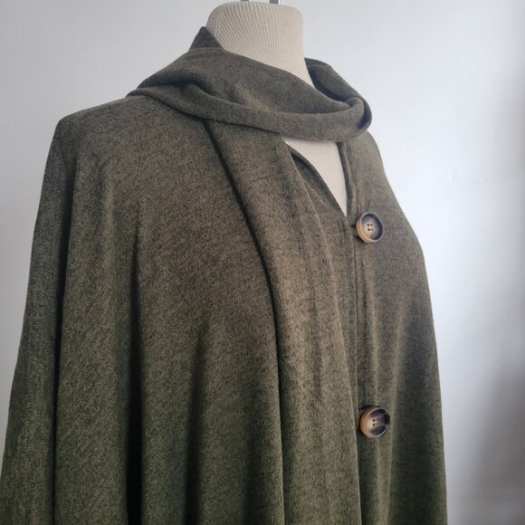 Dear Scarlett Green Knit Poncho Wrap Cape Cardigan (Size: One Size) - Picture 9 of 15